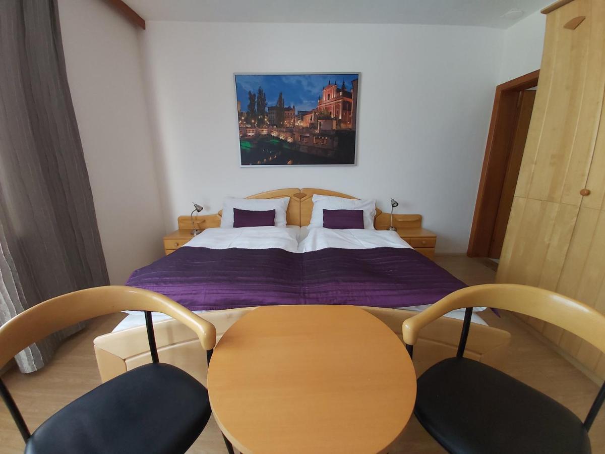 B&B Pension Karlsdorfer Hof Зеебоден Экстерьер фото